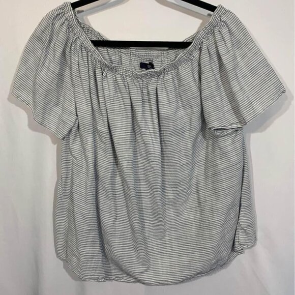 GAP Woman’s Striped Off The Shoulder Top. Can Be Worn On/off Shoulders. Medium - Picture 2 of 6